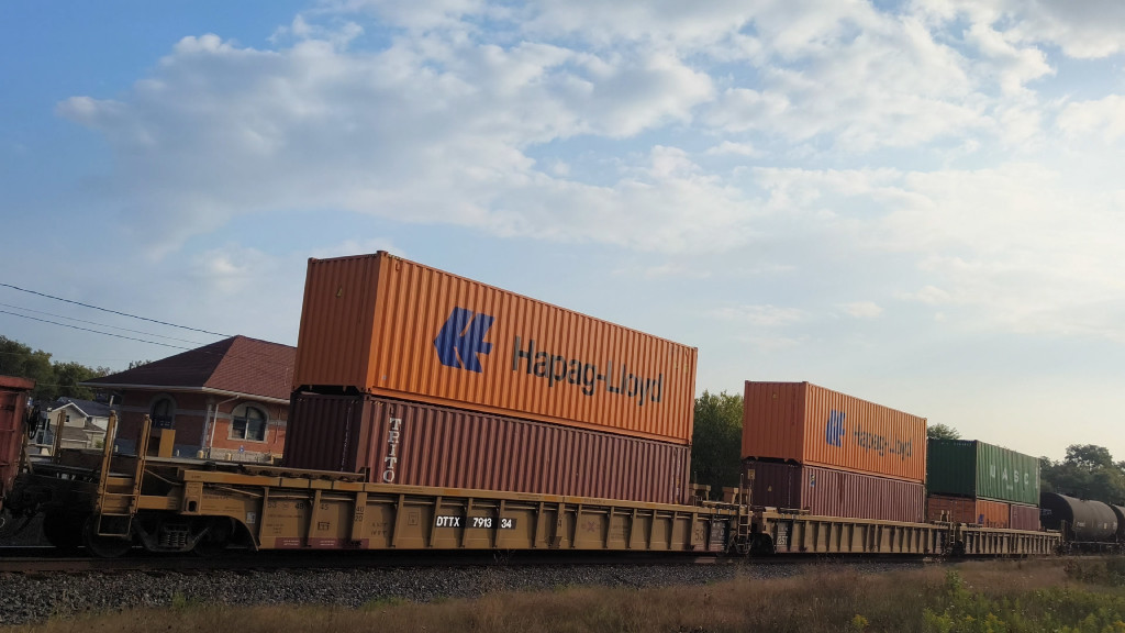 DTTX 791334 (Triple Well Car Altogther)